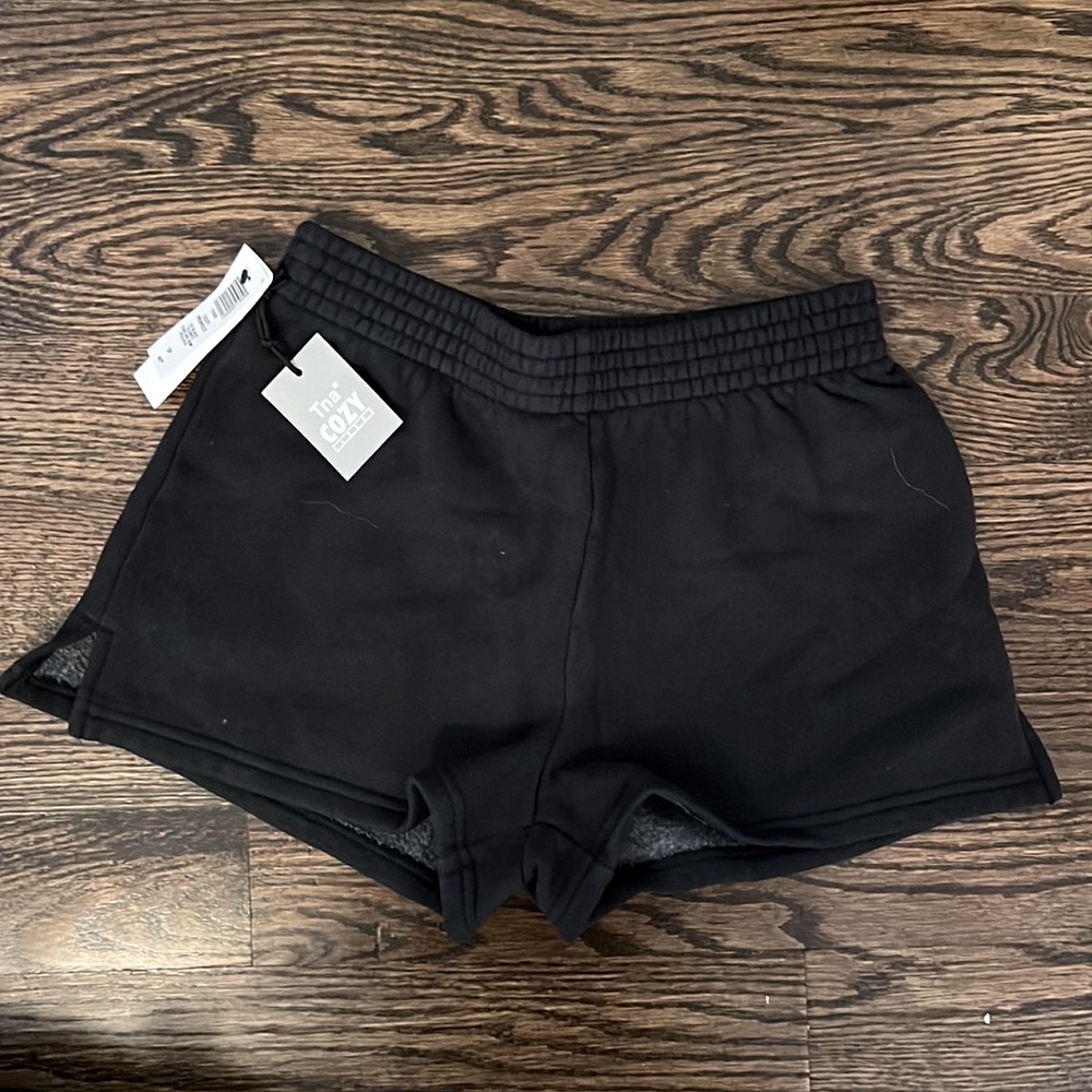 Aritzia Tna Cozy Shorts